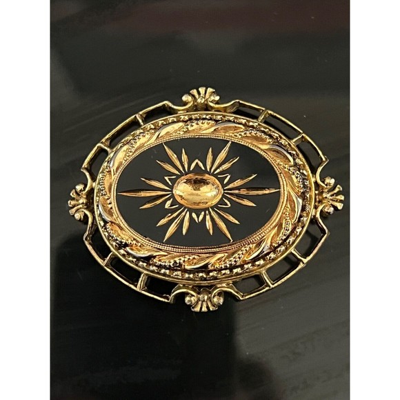 Vintage Pauline Rader  Brooch Victorian Revival Molded  Black Glass Gold Plated - Picture 1 of 10